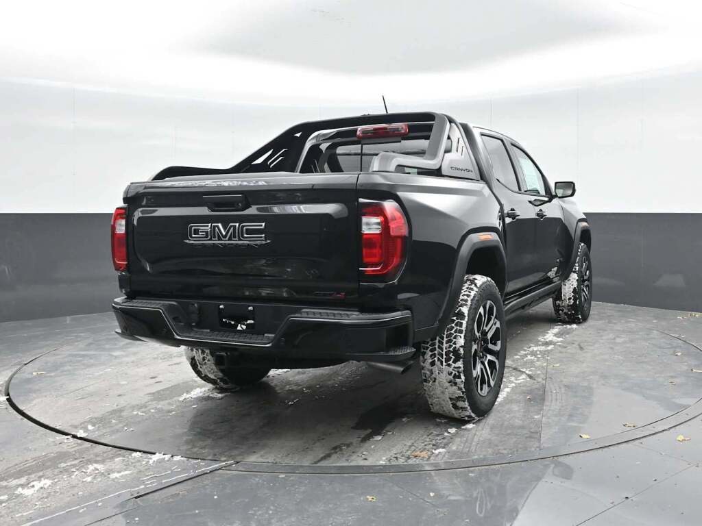 2026 GMC Canyon AT4 4WD