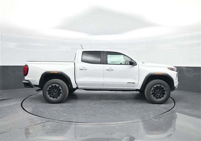 2026 GMC Canyon AT4 4WD