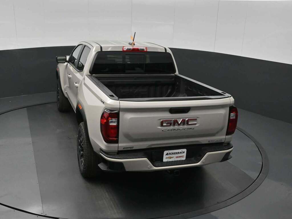 2026 GMC Canyon Elevation, 4WD