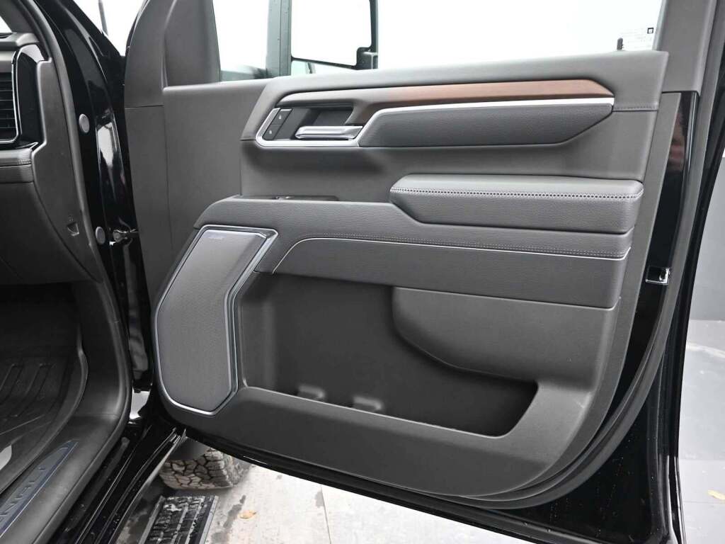 2026 GMC Sierra 2500HD Denali