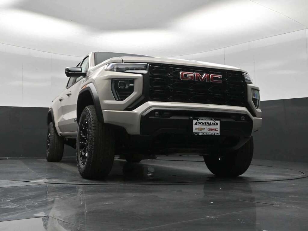 2026 GMC Canyon Elevation, 4WD