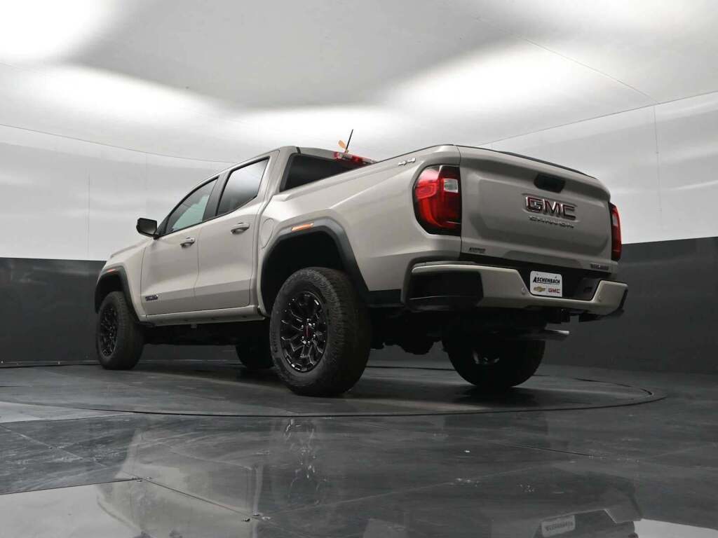 2026 GMC Canyon Elevation, 4WD