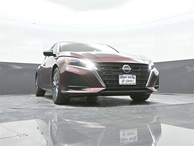 2024 Nissan Altima SV FWD