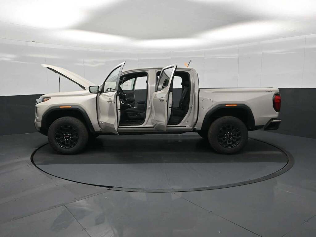 2026 GMC Canyon Elevation, 4WD