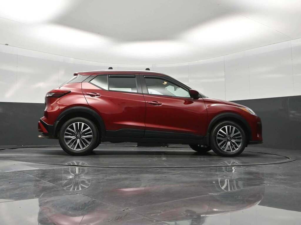 2022 Nissan Kicks SV Xtronic CVT