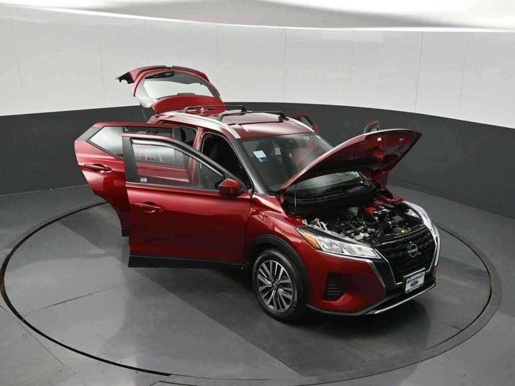 2022 Nissan Kicks SV Xtronic CVT