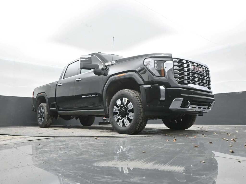 2026 GMC Sierra 2500HD Denali