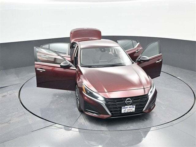 2024 Nissan Altima SV FWD