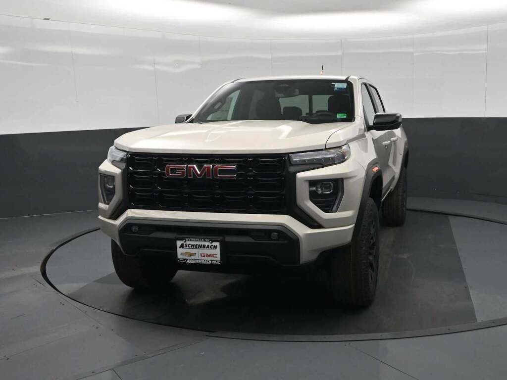 2026 GMC Canyon Elevation, 4WD