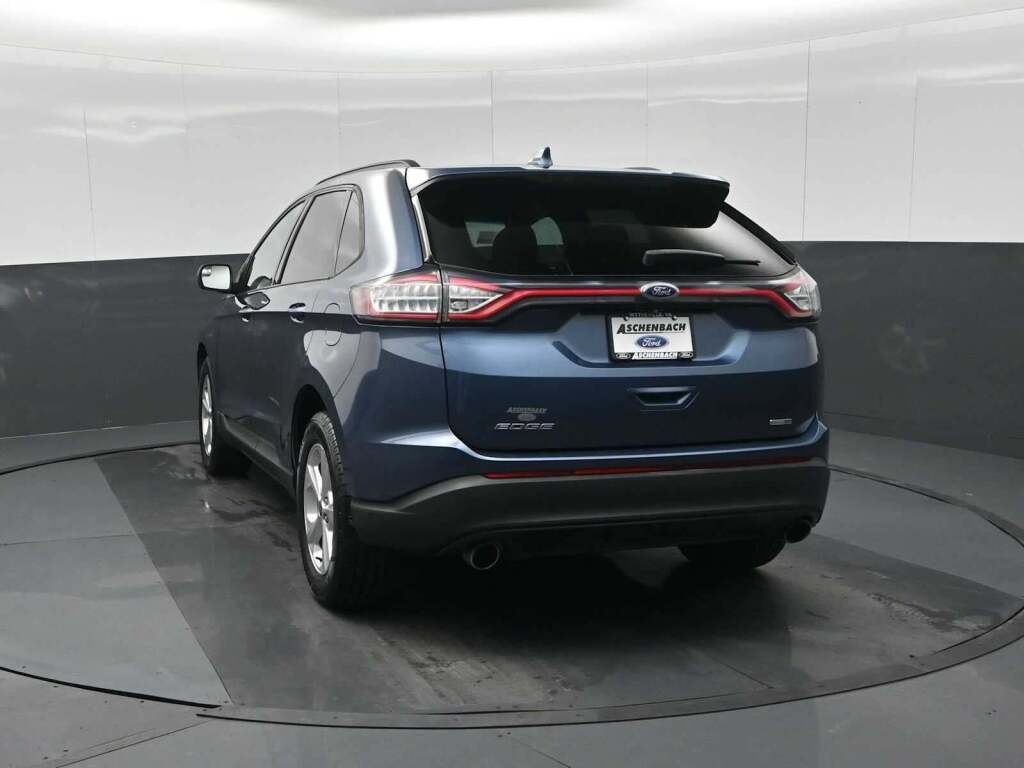 2018 Ford Edge SE