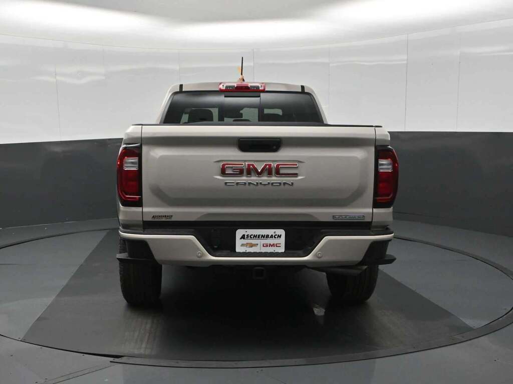 2026 GMC Canyon Elevation, 4WD