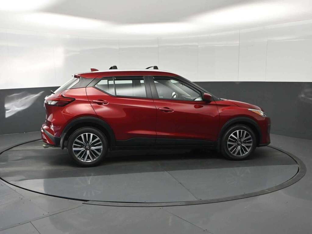 2022 Nissan Kicks SV Xtronic CVT