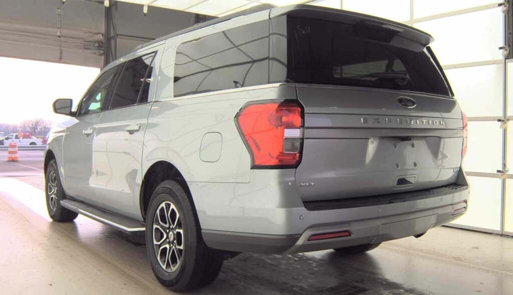 2023 Ford Expedition XLT MAX