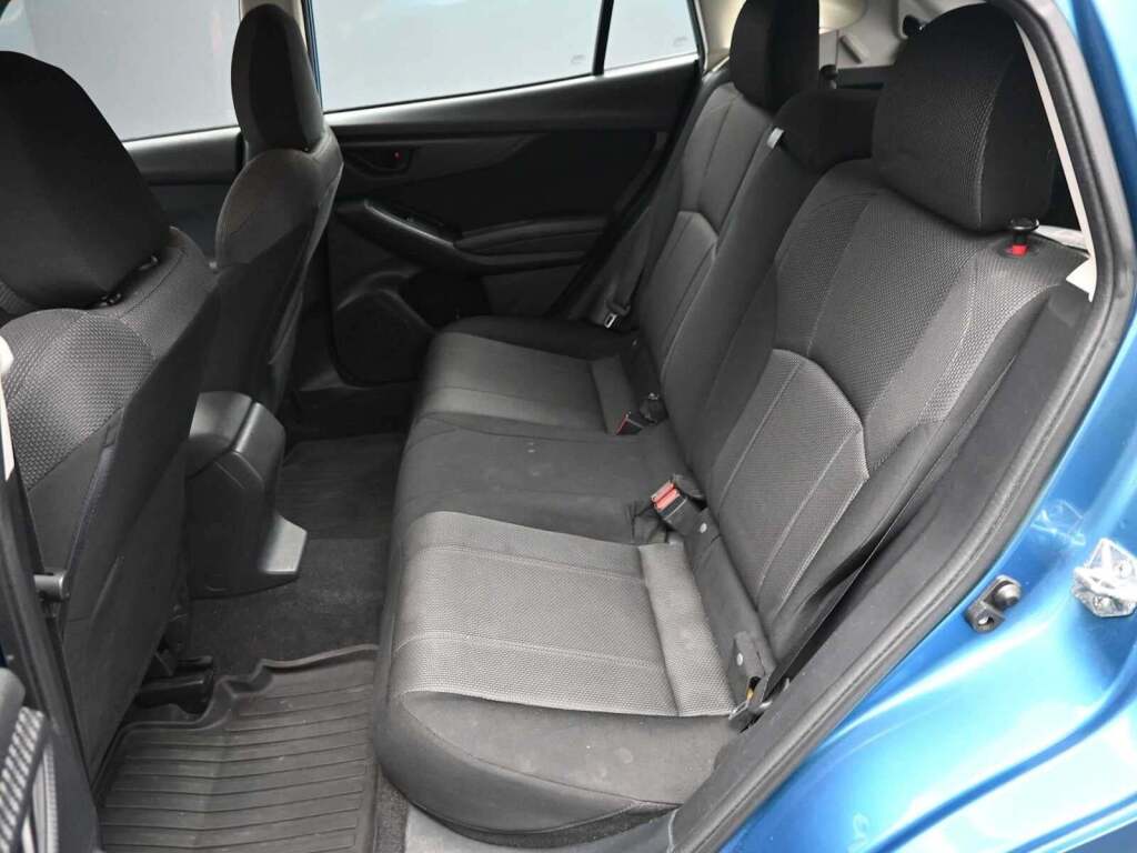 2019 Subaru Impreza 2.0i