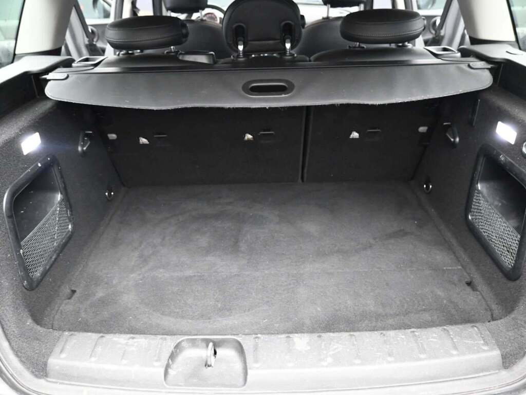 2018 MINI Clubman Cooper