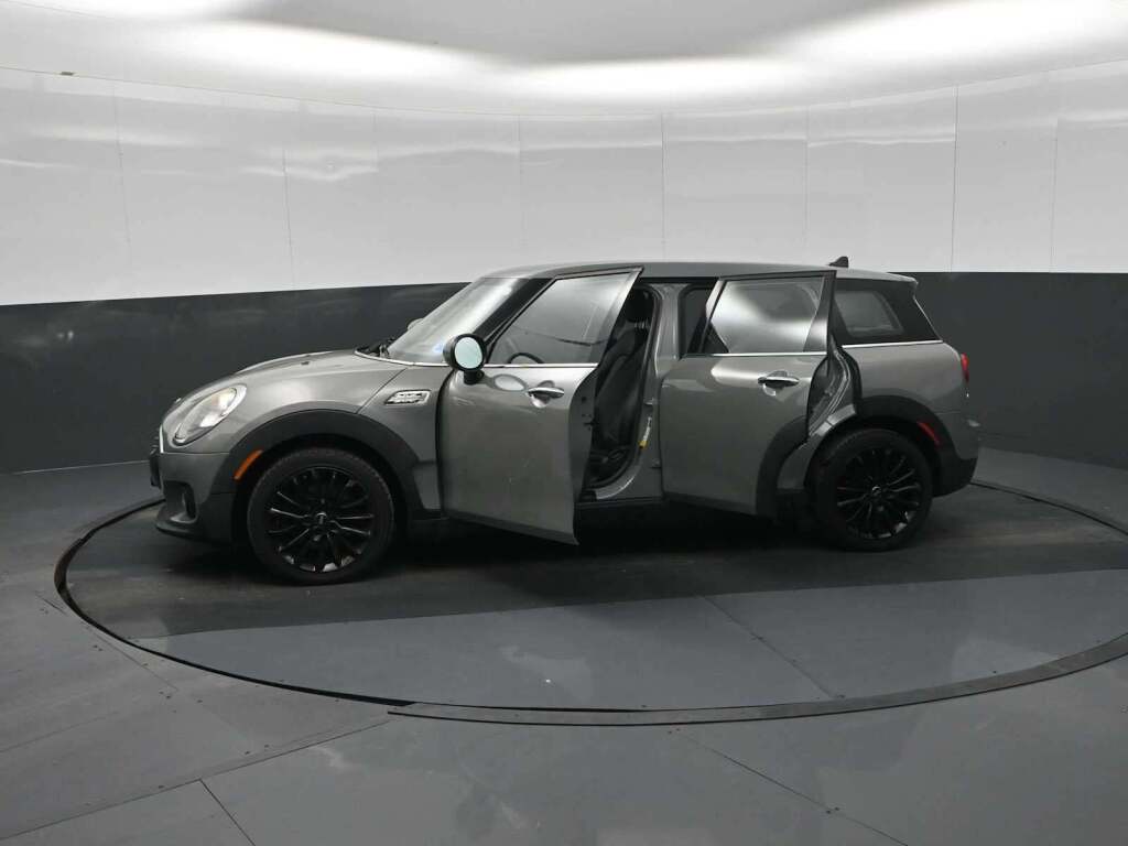 2018 MINI Clubman Cooper