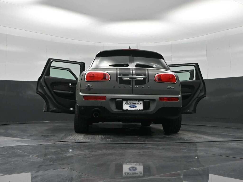 2018 MINI Clubman Cooper