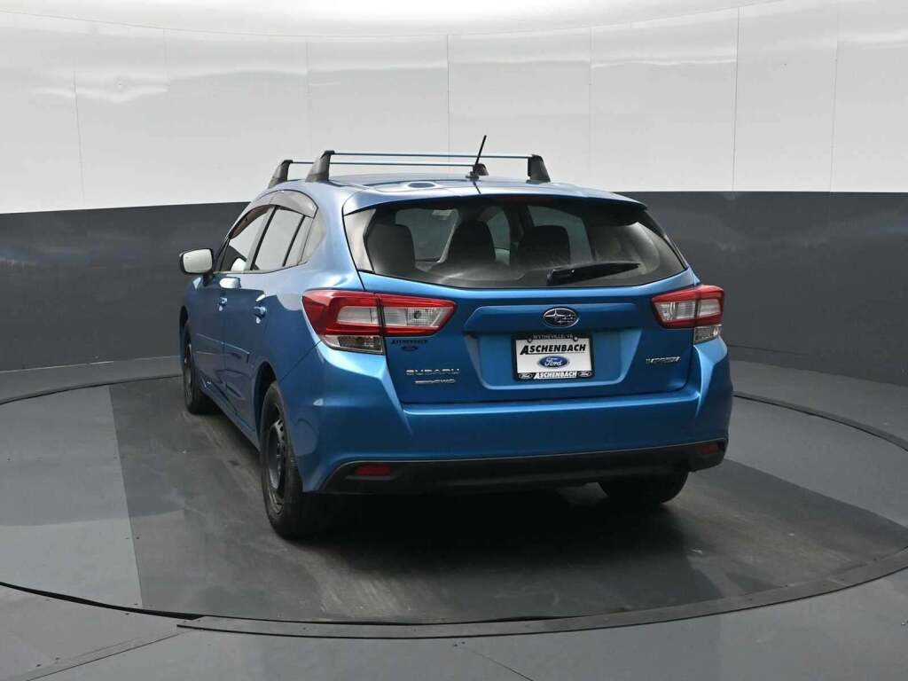2019 Subaru Impreza 2.0i