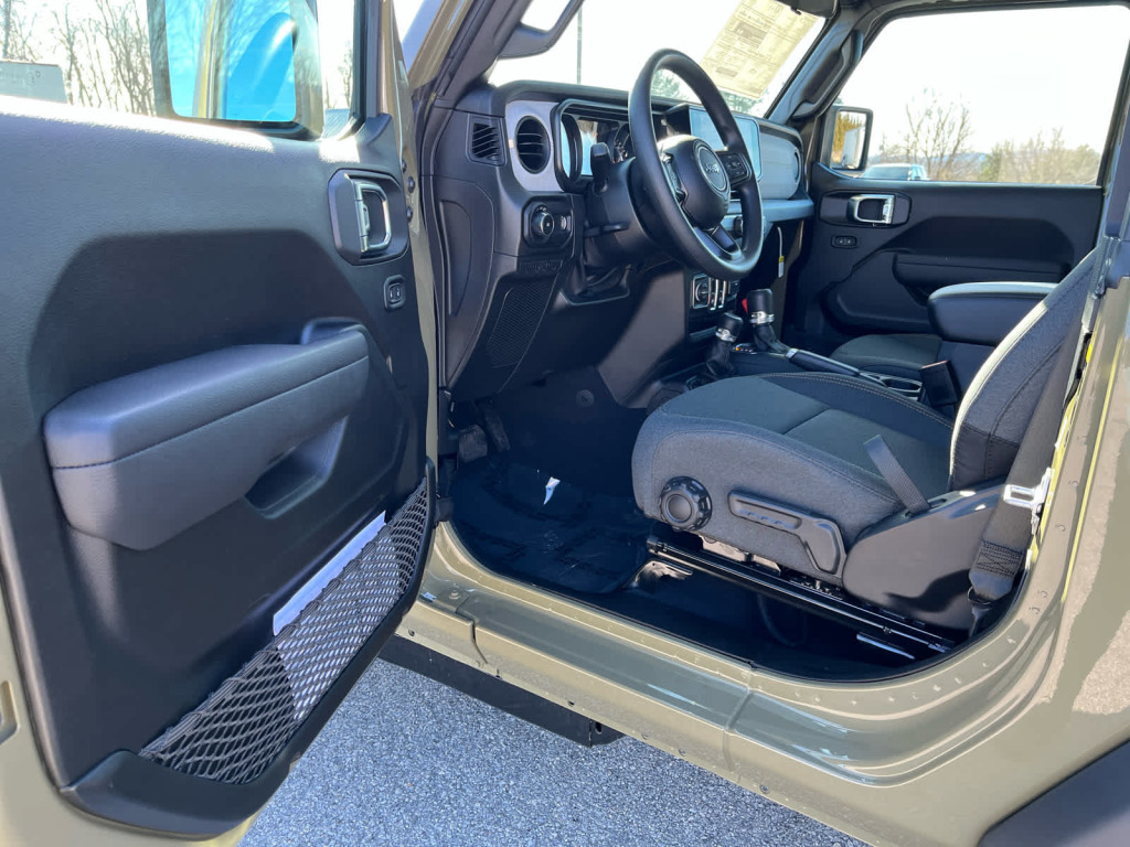 2026 Jeep Wrangler 2-Door Sport 4x4