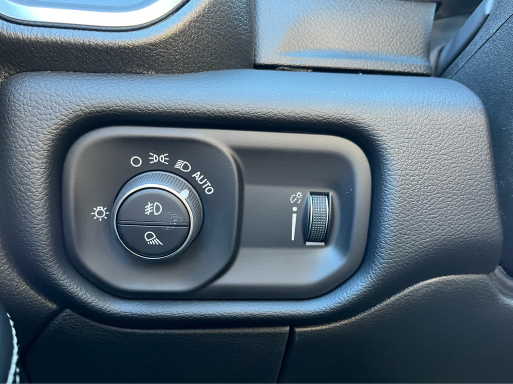 2026 Ram 2500 Big Horn Crew Cab 4x4 6'4" Box