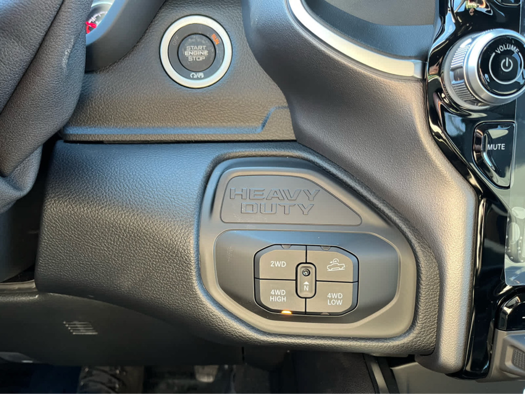 2026 Ram 2500 Big Horn Crew Cab 4x4 6'4" Box