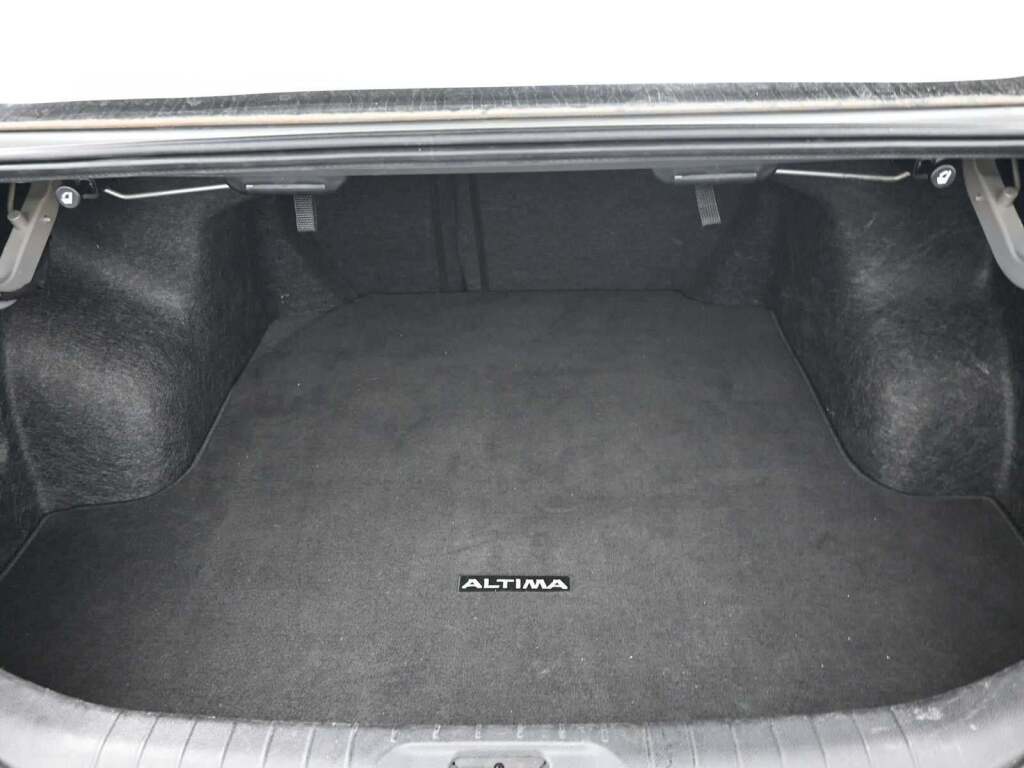 2023 Nissan Altima SV FWD