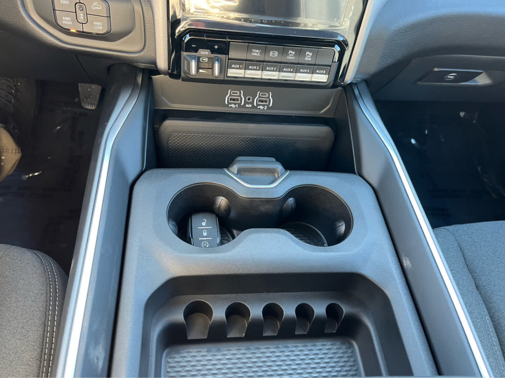 2026 Ram 2500 Big Horn Crew Cab 4x4 6'4" Box