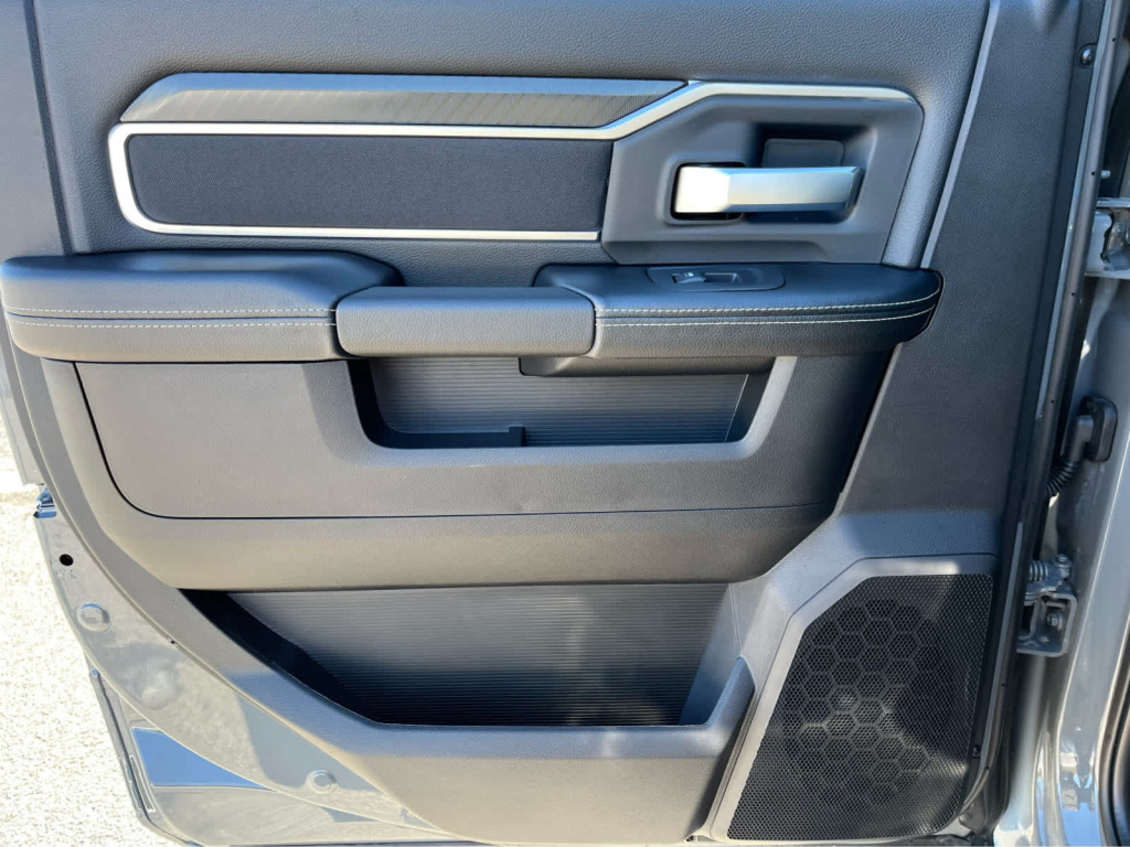 2026 Ram 2500 Big Horn Crew Cab 4x4 6'4" Box