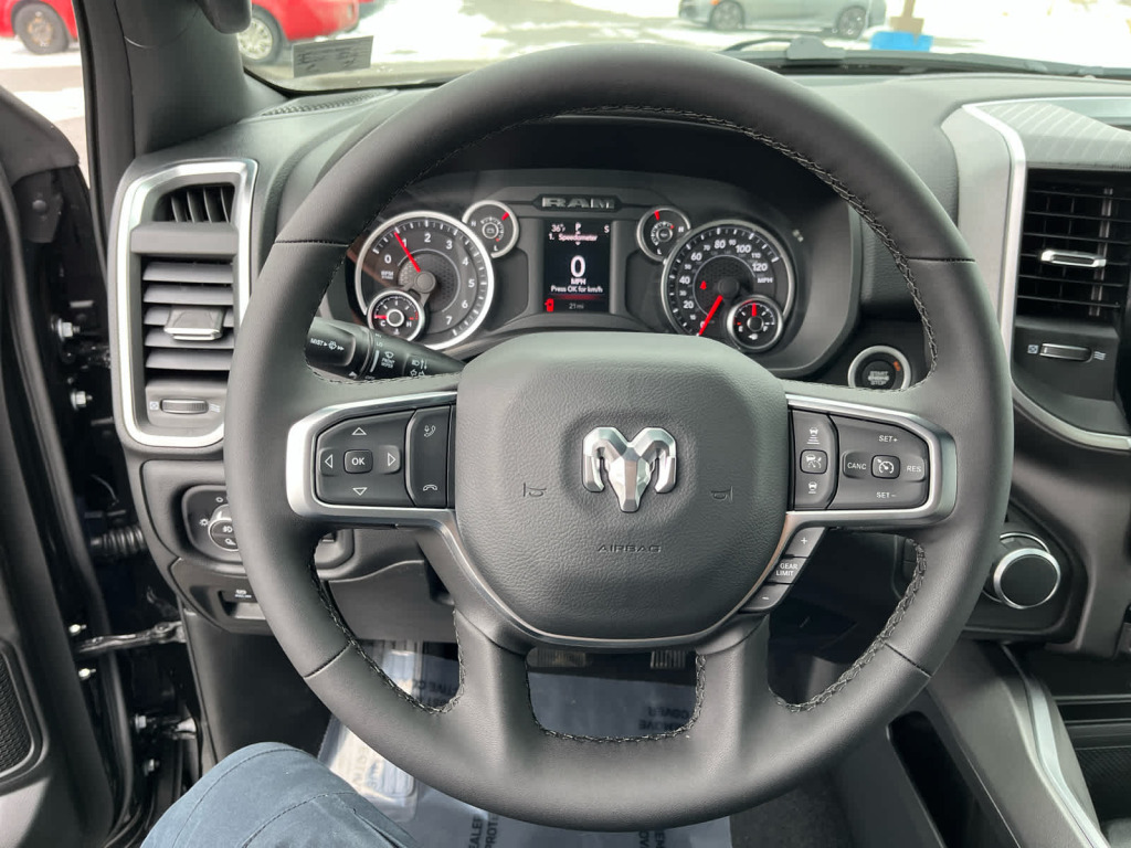 2026 Ram 1500 Big Horn Crew Cab 4x4 5'7" Box