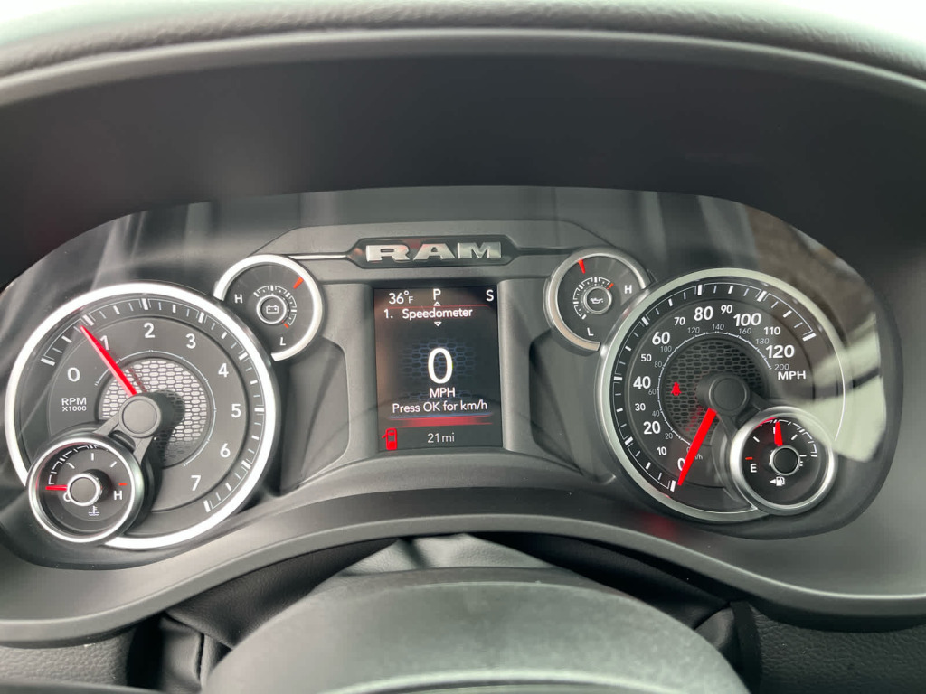 2026 Ram 1500 Big Horn Crew Cab 4x4 5'7" Box