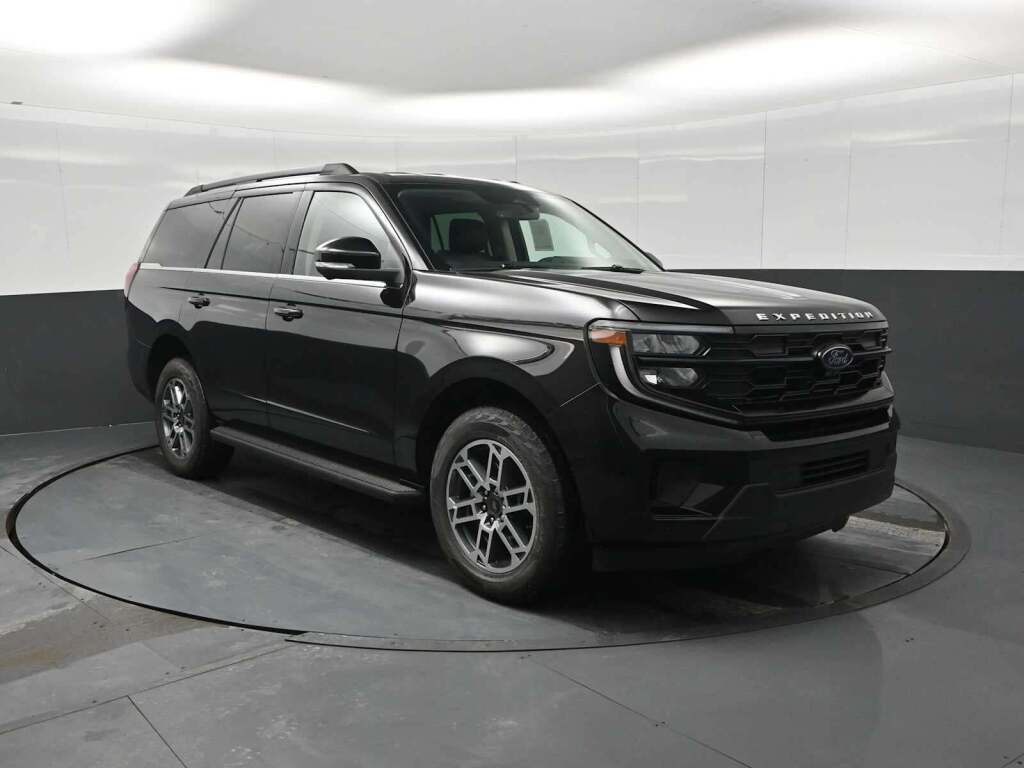 2026 Ford Expedition Active