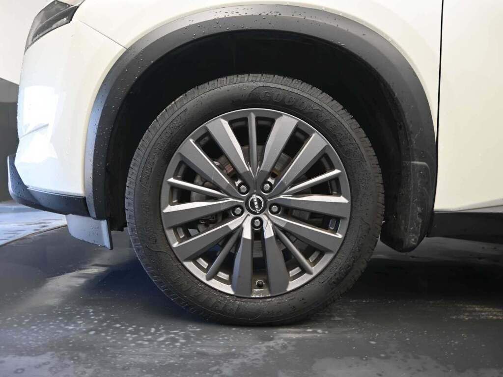 2023 Nissan Pathfinder SL FWD