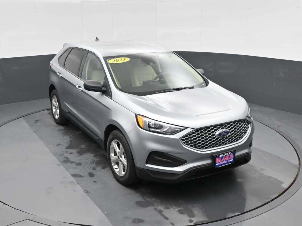 2023 Ford Edge SE