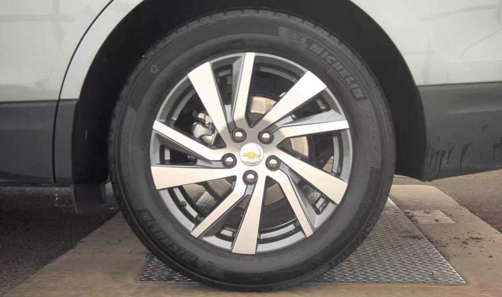 2024 Chevrolet Equinox AWD Premier