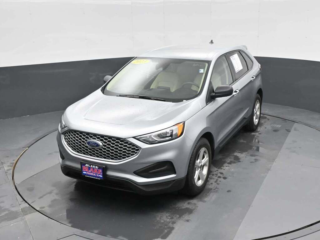 2023 Ford Edge SE
