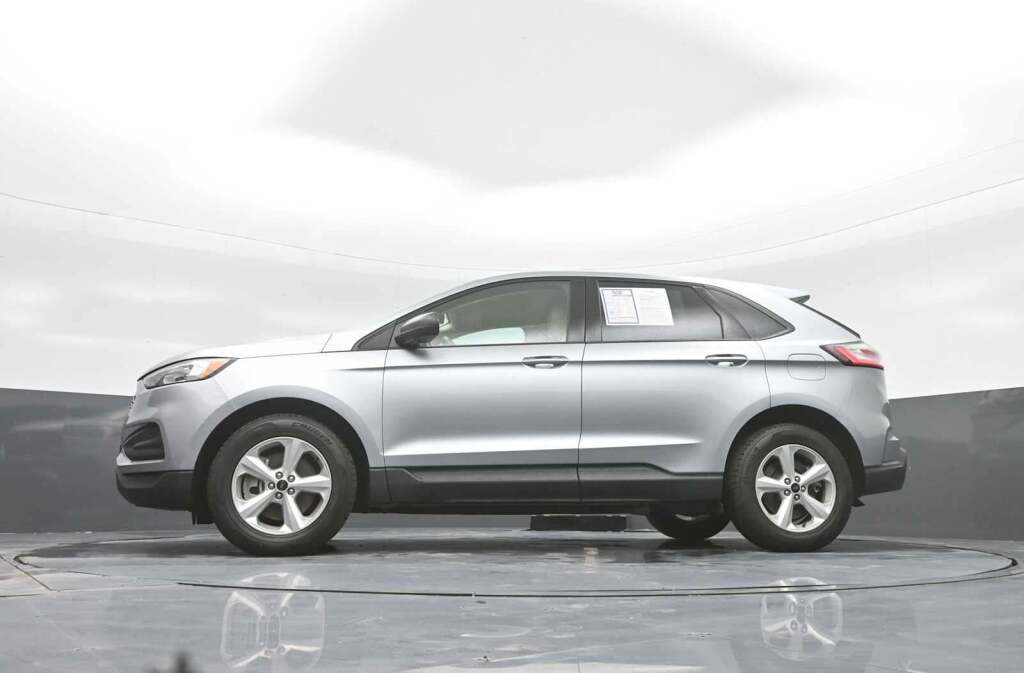 2023 Ford Edge SE