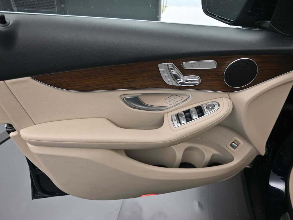 2022 Mercedes-Benz GLC 300 4MATIC SUV