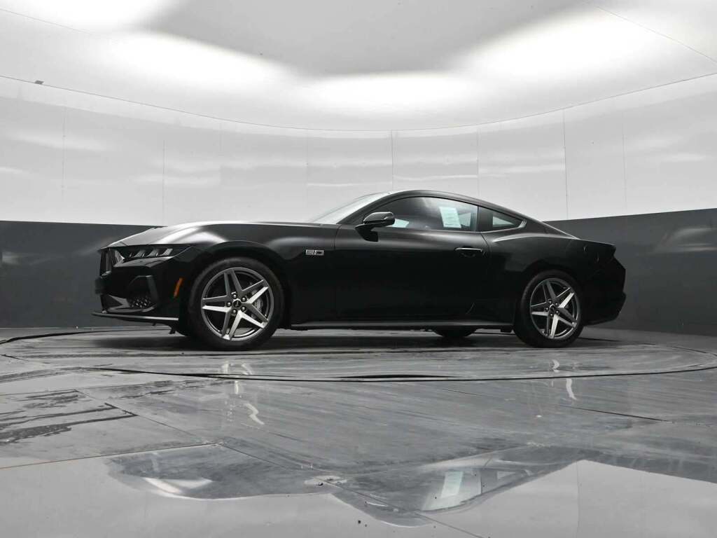 2025 Ford Mustang GT Fastback