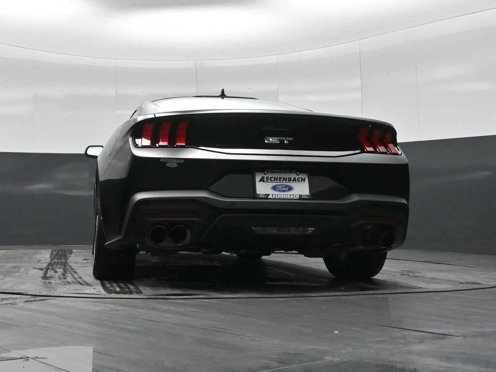 2025 Ford Mustang GT Fastback