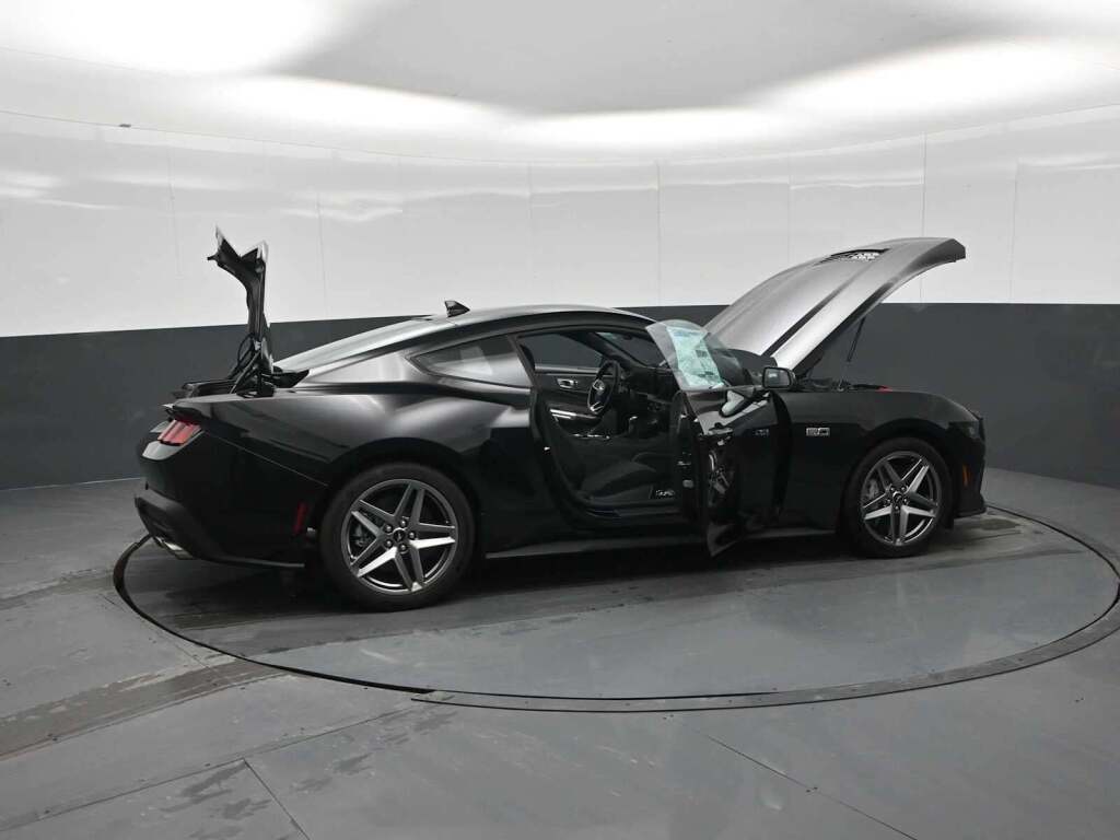 2025 Ford Mustang GT Fastback