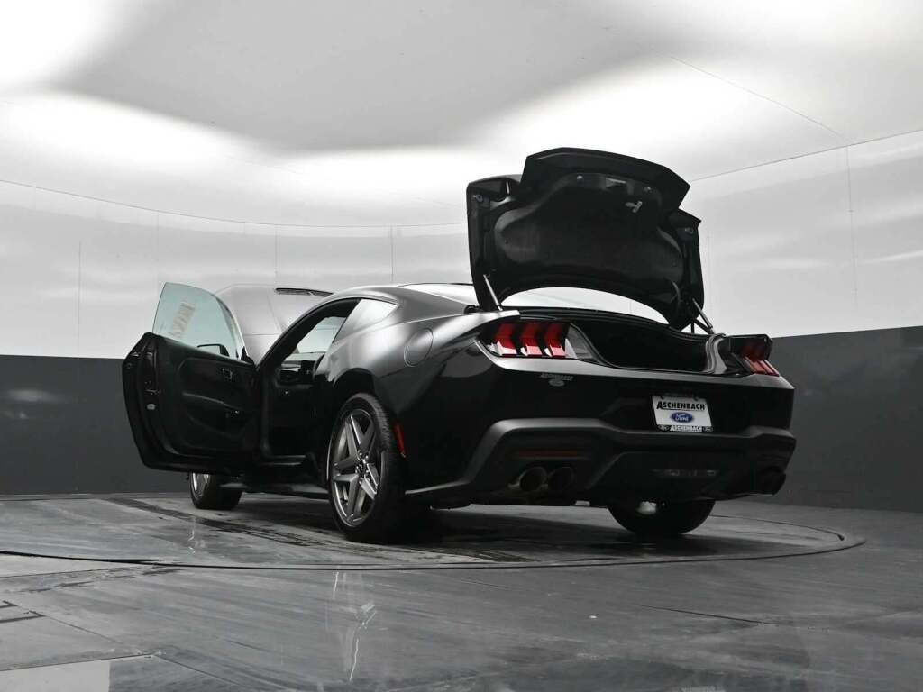 2025 Ford Mustang GT Fastback