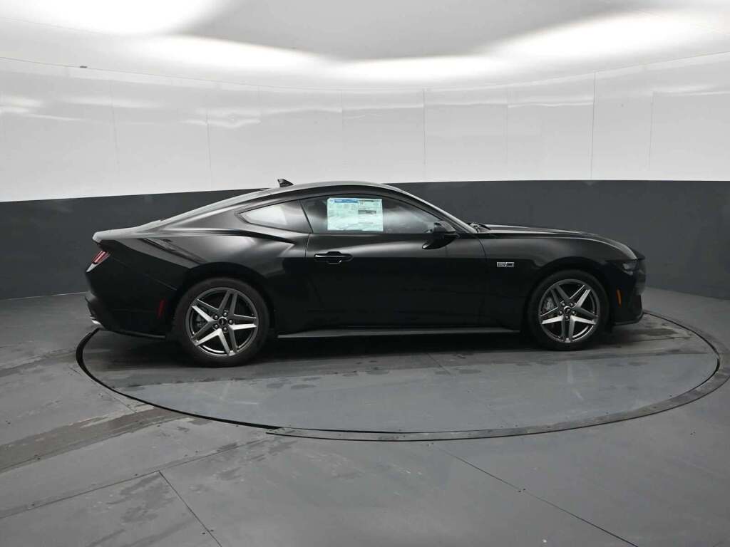 2025 Ford Mustang GT Fastback