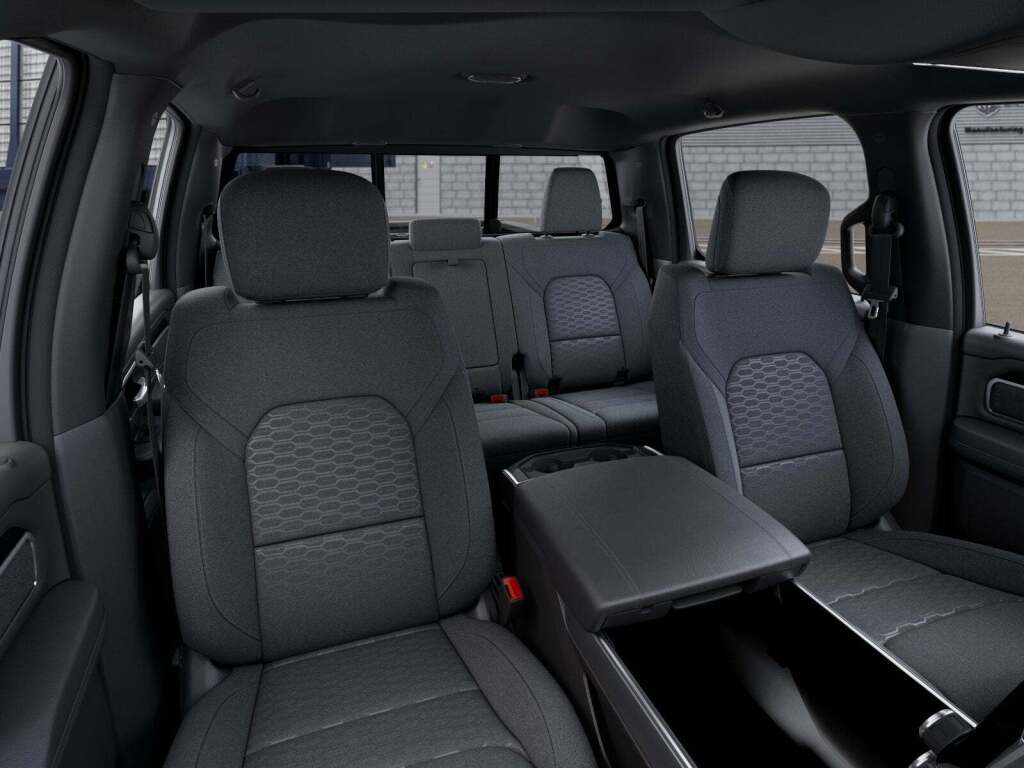 2026 Ram 1500 Big Horn Crew Cab 4x4 5'7" Box