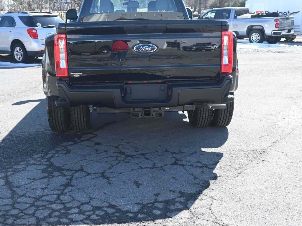 2026 Ford F-350 Super Duty XL