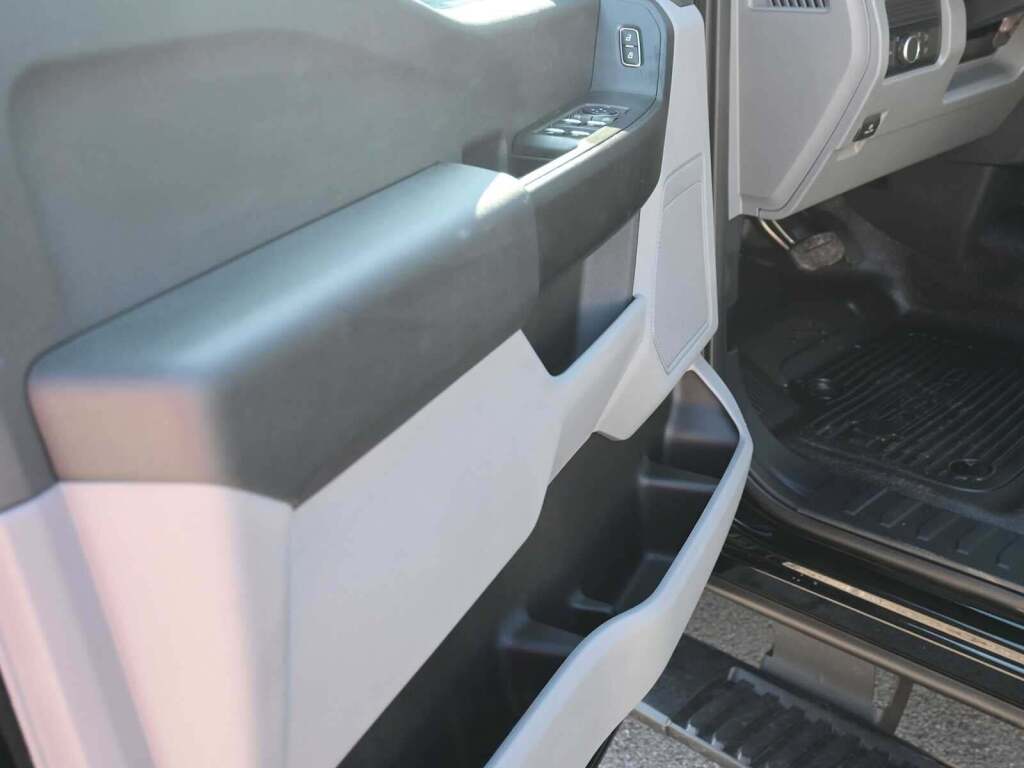 2026 Ford F-350 Super Duty XL