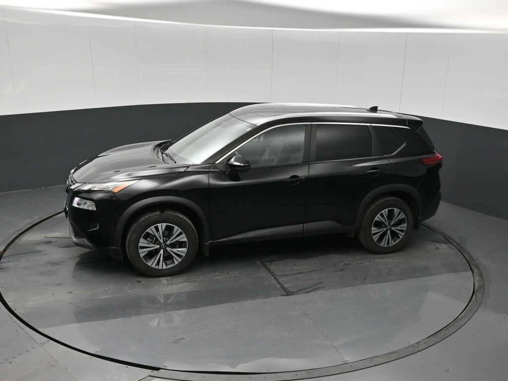 2022 Nissan Rogue SV FWD