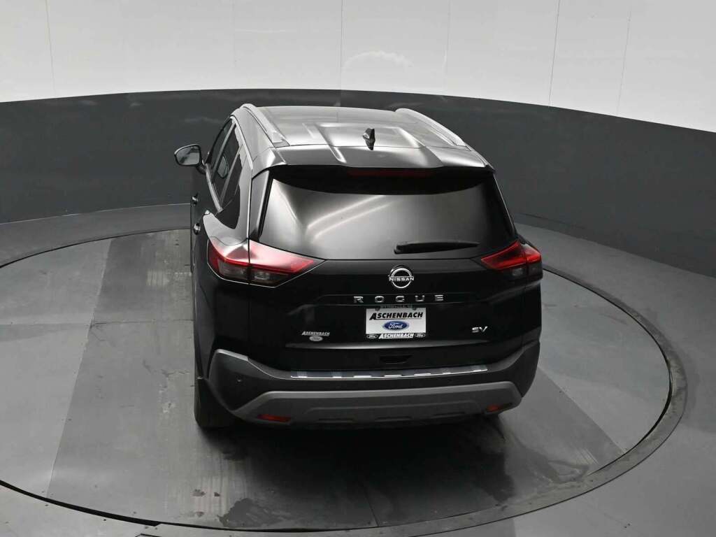 2022 Nissan Rogue SV FWD