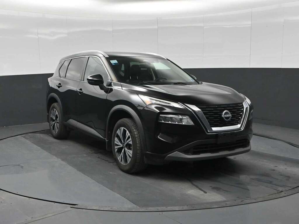 2022 Nissan Rogue SV FWD