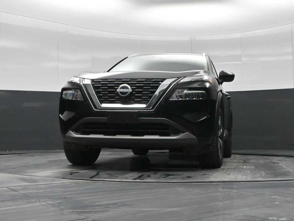 2022 Nissan Rogue SV FWD
