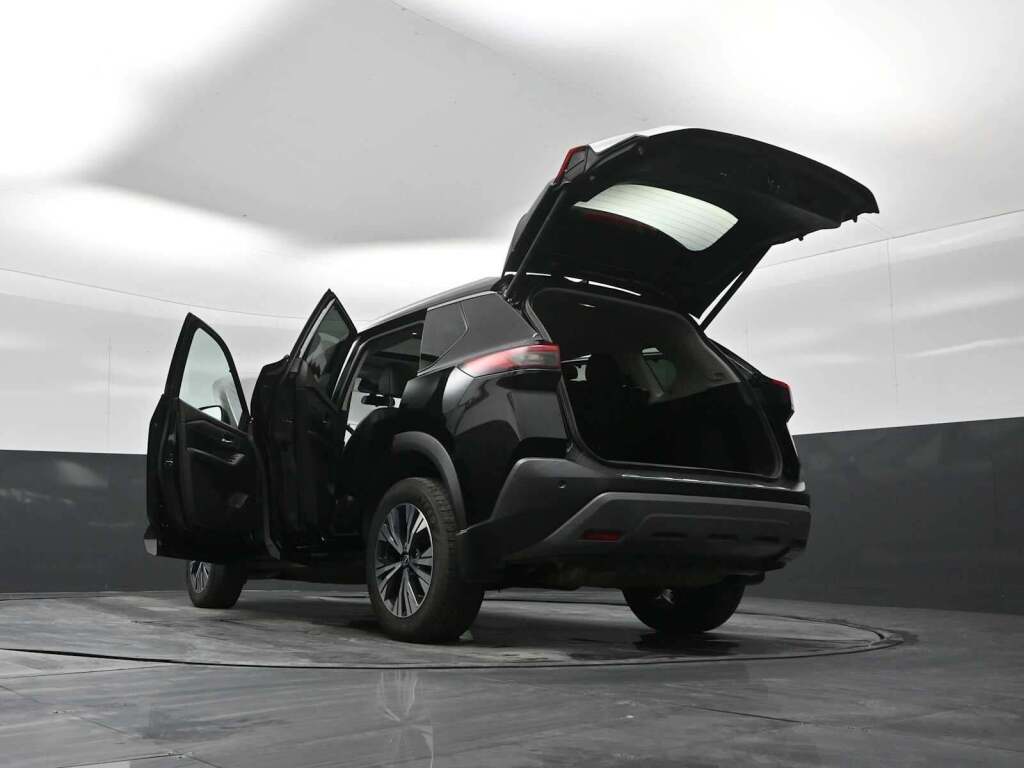 2022 Nissan Rogue SV FWD